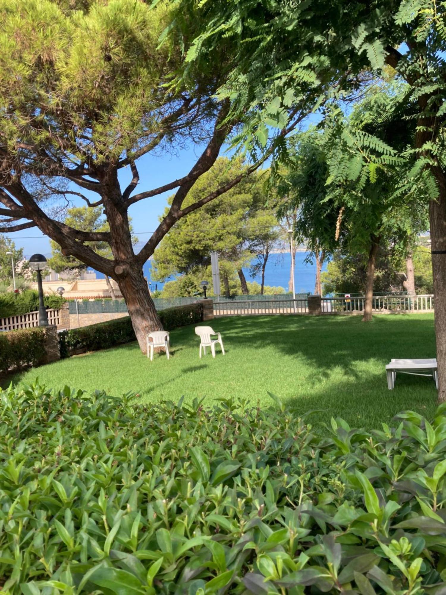 Appartement Vue Mer Avec Piscine Et Wifi Salou Buitenkant foto