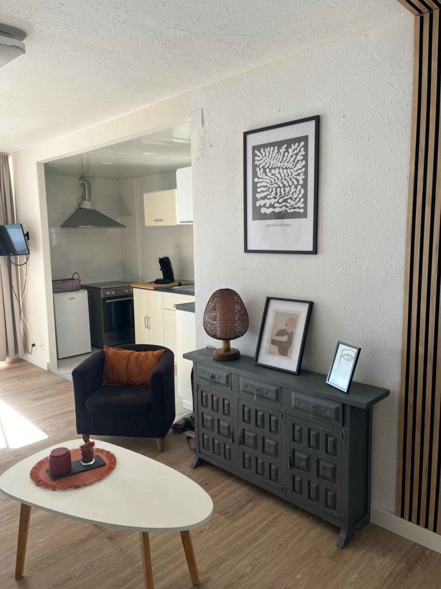 Appartement Vue Mer Avec Piscine Et Wifi Salou Buitenkant foto