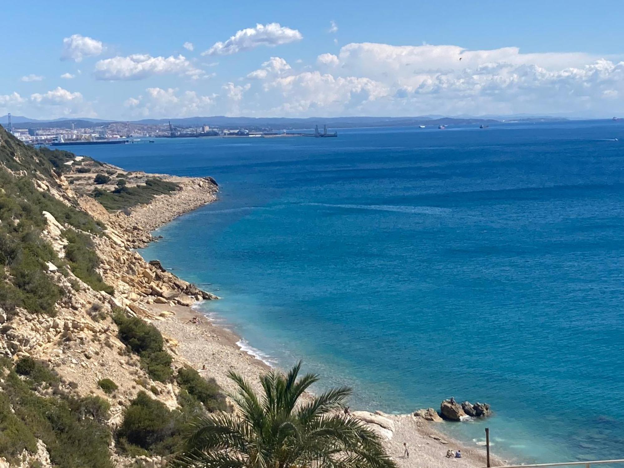Appartement Vue Mer Avec Piscine Et Wifi Salou Buitenkant foto